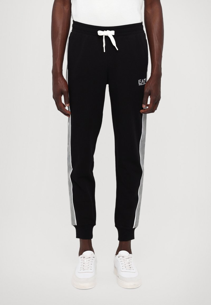 EA7 Emporio Armani PANTALONI - Treniņtērpa apakšdaļas - black