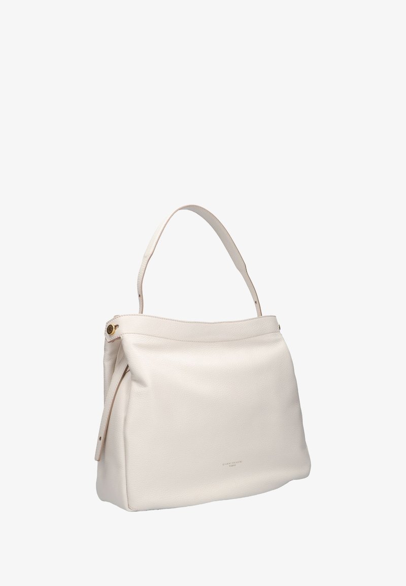 Borsa a mano in pelle bianca con una forma strutturata, una maniglia singola e chiusura con zip superiore. Presenta una superficie testurizzata e un branding minimale.