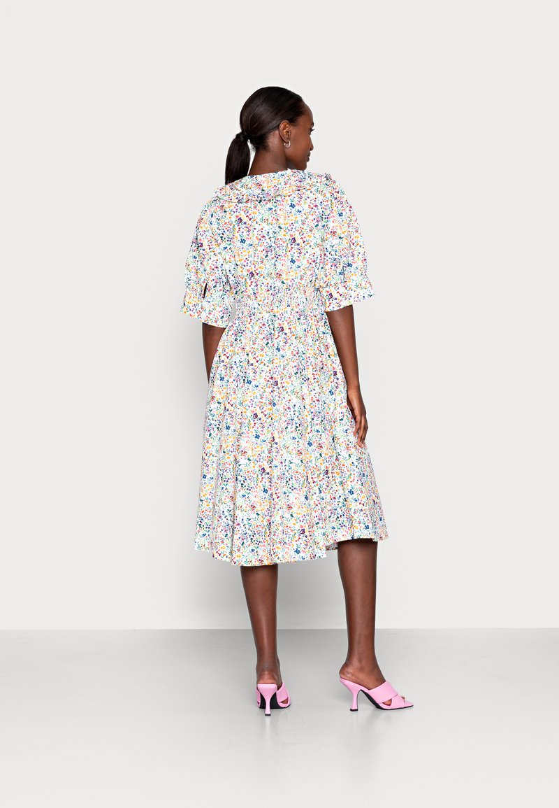 Damen Freizeitkleider | Lollys Laundry BOSTON DRESS Freizeitkleid multi coloured/mehrfarbig - CP40329 Damen Freizeitkleider | Lollys Laundry BOSTON DRESS Freizeitkleid multi coloured/mehrfarbig - CP40329