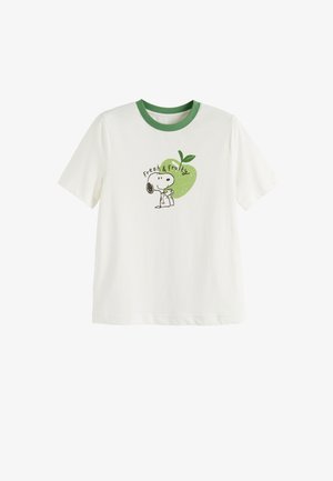 White short-sleeve T-shirt with green collar, featuring Snoopy holding a small flower in front of a large green apple and the text "Fresh & Fruity."