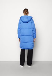 YAS Piumino lungo - blue