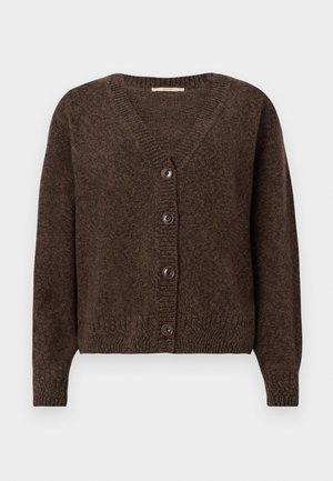 Braune Strickjacke mit V-Ausschnitt, langen Ärmeln, gerippten Bündchen und Saum, mit vier Knöpfen vorne.