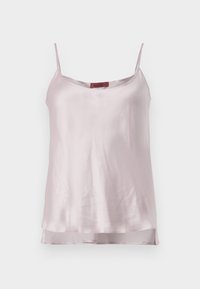 Satin camiskjorte i lys rosa. Spagettistropper, rund halslinning, og lett gjennomsiktig kant med sideslisser. Merket synlig på toppen.