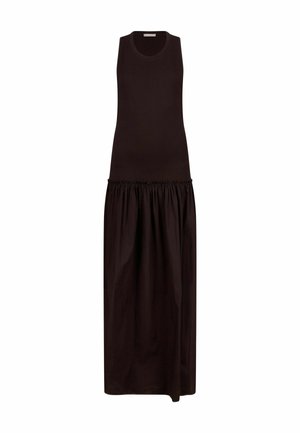 Robe maxi noire sans manches avec un corsage ajusté et une jupe ample froncée à partir des hanches, un col rond et un ourlet arrivant à la cheville.