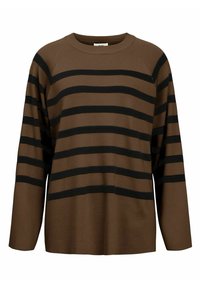 Unselected, dark earth