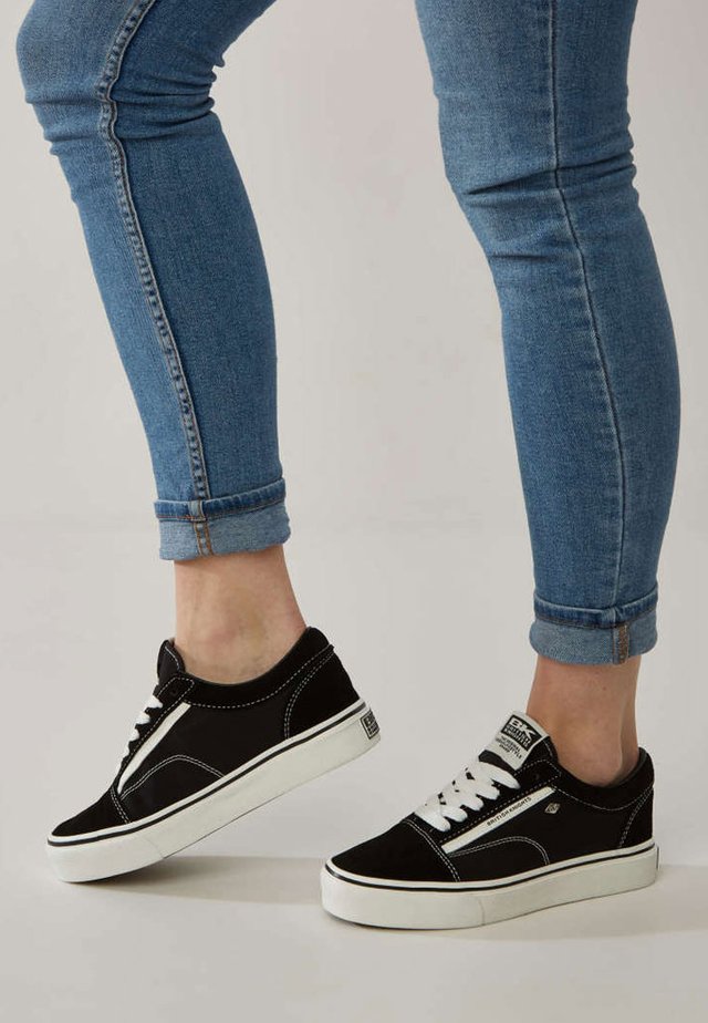 Baskets basses - black/white