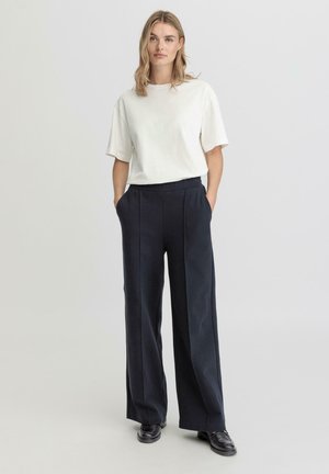 hessnatur RELAXED WIDE   - Broek - marine