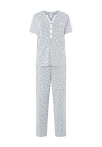 Conjunto de pijama gris que incluye una camiseta de manga corta con escote en V, botones en la parte delantera y un patrón de plumas blancas; pantalones a juego con cintura elástica.