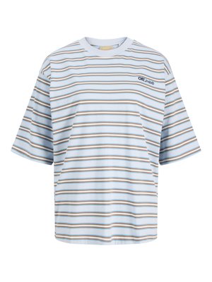 T-shirt blanc à manches courtes avec des rayures horizontales bleues et brunes et un petit logo "Off Limits" sur le côté gauche de la poitrine.