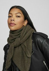 VILA SCHAL STRICK - Écharpe - gothic olive