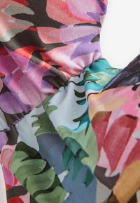 Next SHAPING PADDED BANDEAU STANDARD - Bikiniyläosa - multi floral