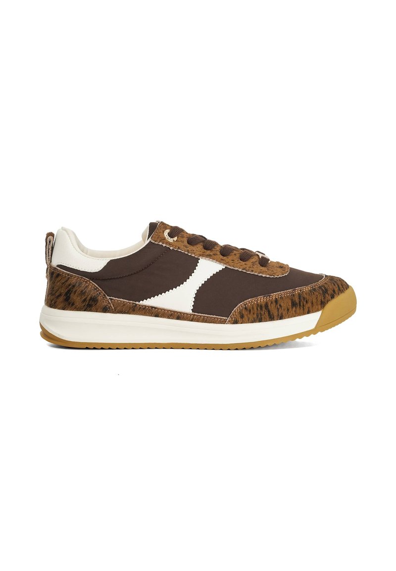 Brown sneaker with a textured animal print accent, white leather details, and brown laces. Features a beige midsole and rubber sole.