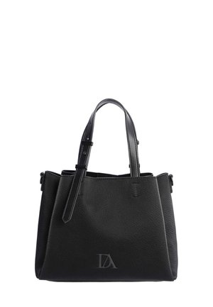 Bolso de mano de cuero negro texturizado con dos asas, correa ajustable y logotipo en relieve "DA" en el centro frontal.