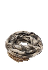 Wełniany szalik w odcieniach beżu i szarości, o okrągłym kształcie, miękka faktura, z kontrastowym przeszyciem wzdłuż krawędzi i warstwowym wyglądem.