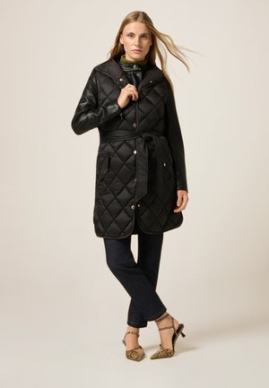 IMBOTTITA LIGHTWEIGHT CON CAPPUCCIO - Weste - nero