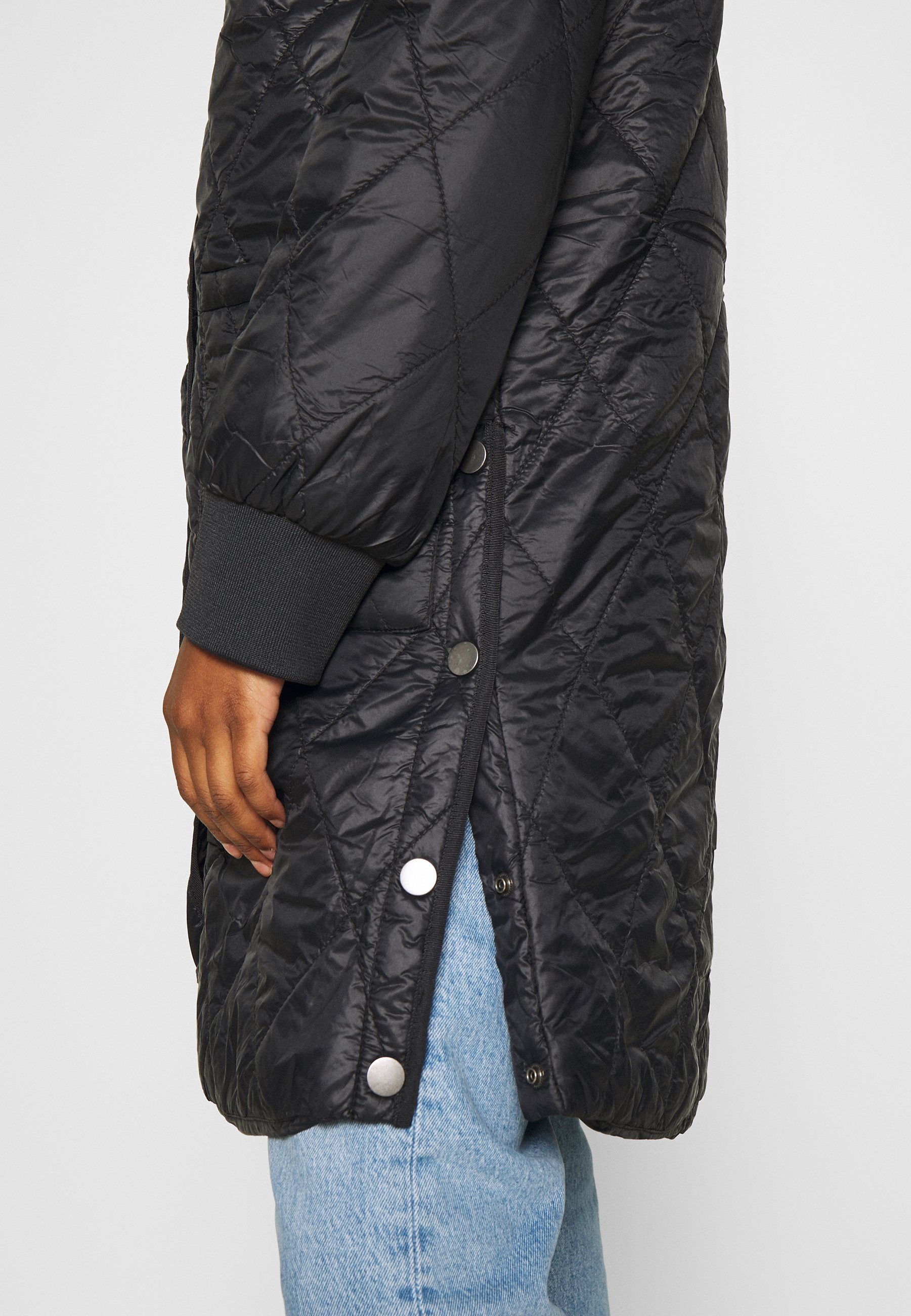 Foret Jakke i Navy b.young Foret Jakke i Navy b.young