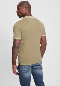 Guess CLASSIQUE - Polo marškinėliai - vert