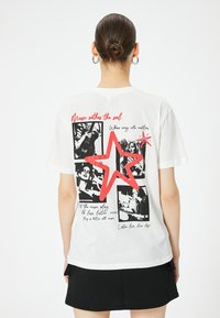 Koton BACK PRINTED - T-shirts print - white