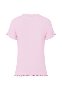 Camiseta de rayas rosa con mangas cortas acampanadas y dobladillo curvado. Textura suave, corte casual, adecuada para superponer.