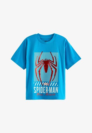 Modrá bavlnená tričko s červenou grafikou Spider-Mana, pruhmi a textom "SPIDER-MAN" a "MILES MORALES" v bielej a modrej farbe.