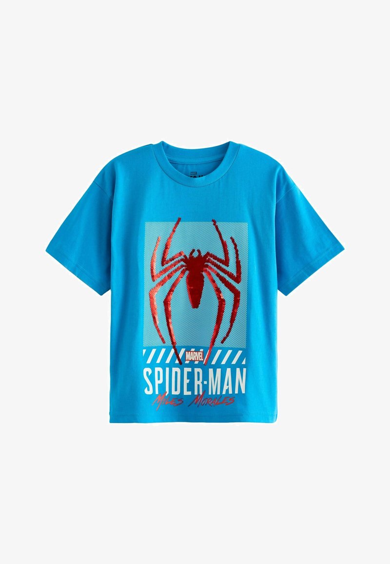 Mėlynas medvilninis marškinėliai su raudonu Žmogaus voro grafiku, juostelėmis, tekstu "ŽMOGUS VORAS" ir "MILES MORALES" balta ir mėlyna spalvomis.