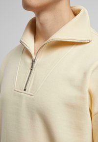 Urban Classics Sweatshirt - whitesand