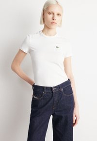 Lacoste - Lihtne T-särk - blanc Väikepilt 1