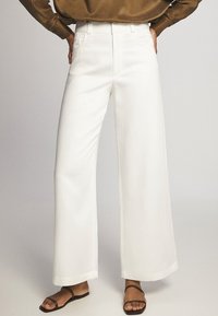 Massimo Dutti Pantalon classique - white