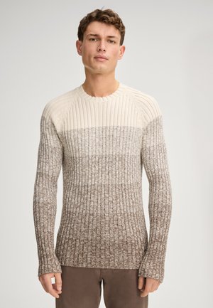 Rippstrickpullover mit einem Farbverlauf von Creme zu Braun. Langärmlig mit verlängerten Bündchen, runder Ausschnitt, strukturierter Stoff.