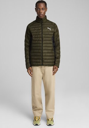 PACKLITE PRIMALOFT - Talvejope - dark olive