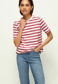 Next HEAVYWEIGHT SHORT SLEEVE CREW NECK STANDARD - Marškinėliai su spaudiniu - pink white