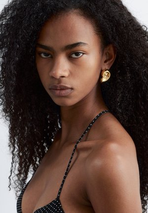 & OTHER STORIES, & OTHER STORIES SHELL EARRINGS - Boucles d'oreilles - gold-coloured