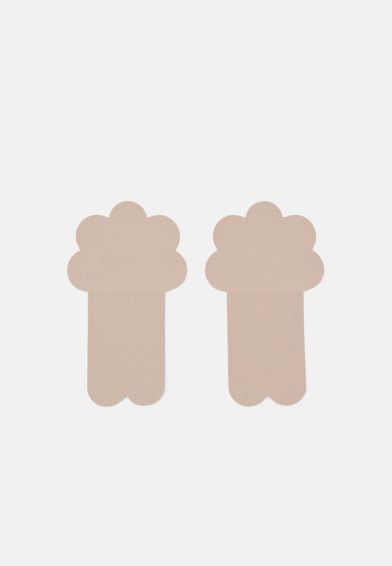 Dva béžové výrezy v tvare oblaku na vrchu, so rovnou základňou a zaoblenými okrajmi, s hladkým povrchom a bez ďalších vzorov.