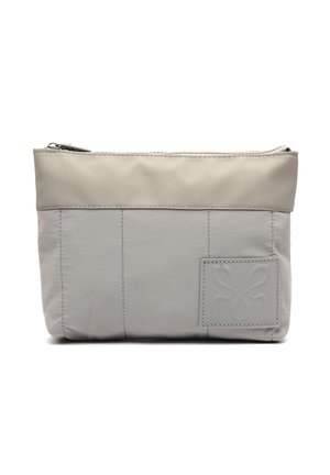 Malá obdĺžniková sivá a béžová textilná kapsa so zipsovým zapínaním a vyrazenou kvetinovou vzorovanou záplatou na prednej dolnej pravej strane.