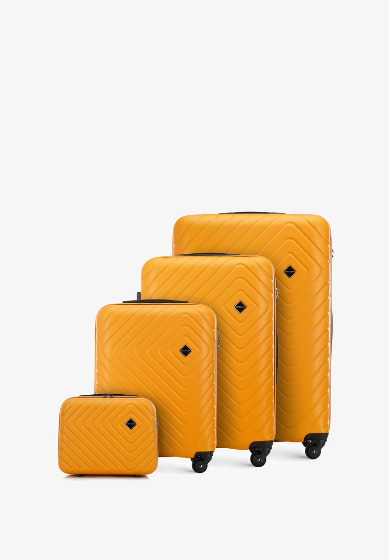 WITTCHEN LUGGAGE SET WITH WASH BAG FROM ABS - Sada zavazadel - orange