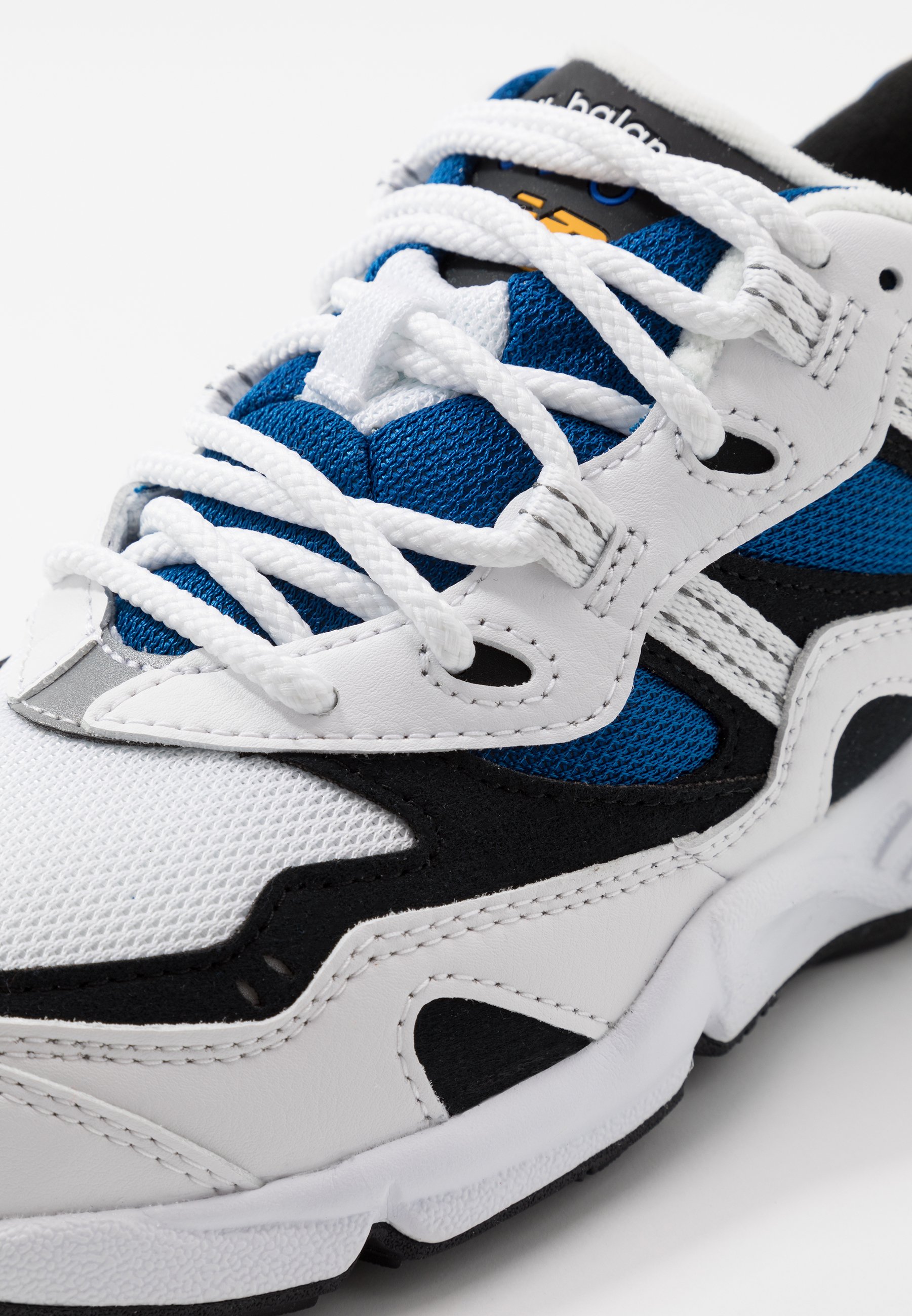 new balance 850 femme blanche Yapaş