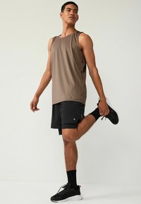 Next Top - sage green