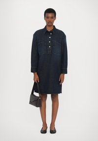 CLOSED DRESS - Denim dress - dark blue