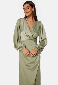 Bubbleroom - Suknia balowa