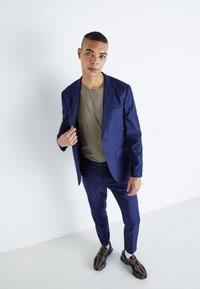 Selected Homme SLHSLIM CEDRIC STRUCTURE SUIT - Odijelo - navy