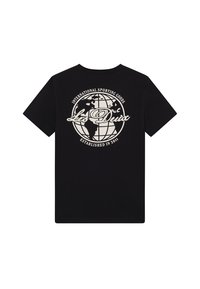 Čierne bavlnené tričko s veľkým bielym grafickým obrazom zemegule a textom "Medzinárodné športové potreby" a "Les Deux," založené 2011.