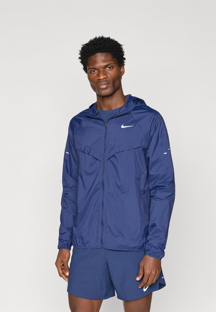 Nike M NK UV RPL STRIDE JACKET - Chaqueta de running - midnight navy/reflective silver-coloured