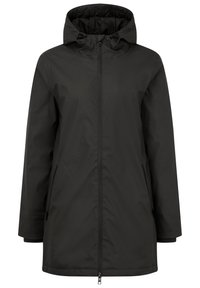 Chaqueta negra impermeable con capucha, cierre frontal con cremallera, dos bolsillos laterales y puños elásticos. Textura suave, diseño de longitud media.