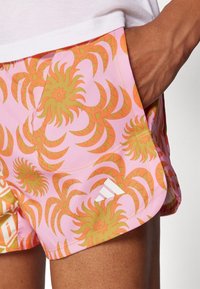 adidas Performance Pantalón corto de deporte - pink