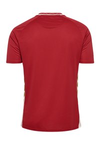Rode sportshirt met korte mouwen van textiel, met een witte kraag en gouden accenten aan de zijkanten.