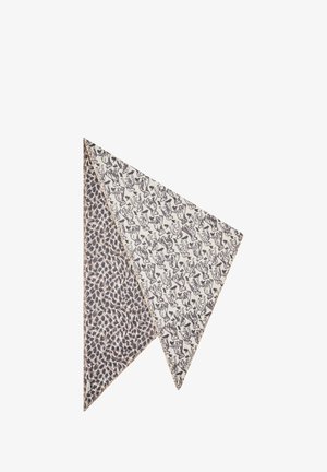 Dreieckstuch mit zwei Mustern: eine Seite mit Leopardenmuster und die andere mit liniengezeichneten Figuren, in gedämpften Farben. Mit Besatz eingefasst.