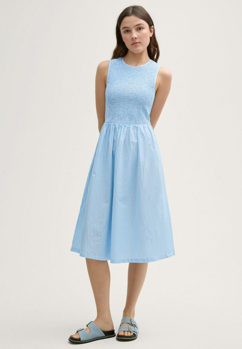 TOM TAILOR DENIM Vestido informal - vertical blue white stripe