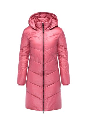 Roze pufferjas met een capuchon, voorzien van een gewatteerd ontwerp, rits aan de voorkant en zijzakken. Het materiaal heeft een glanzende afwerking.