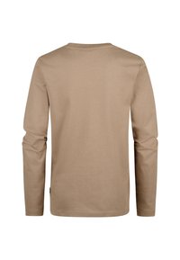 Camicia marrone a maniche lunghe realizzata in morbido cotone; presenta un collo a giro e un orlo curvato con dettagli di cucitura minimi sui polsini.