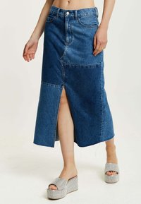 Liquorish Maxi skirt - blue